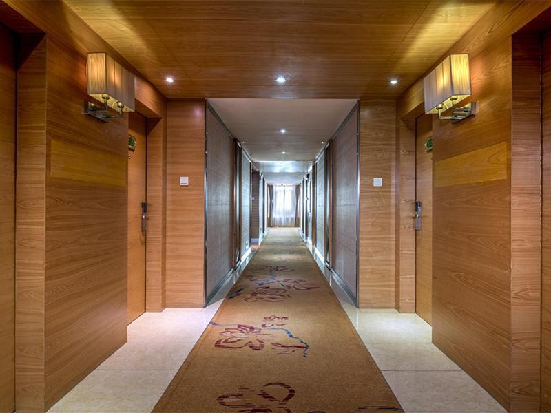 Vienna Hotel Guangzhou Airport Exterior photo