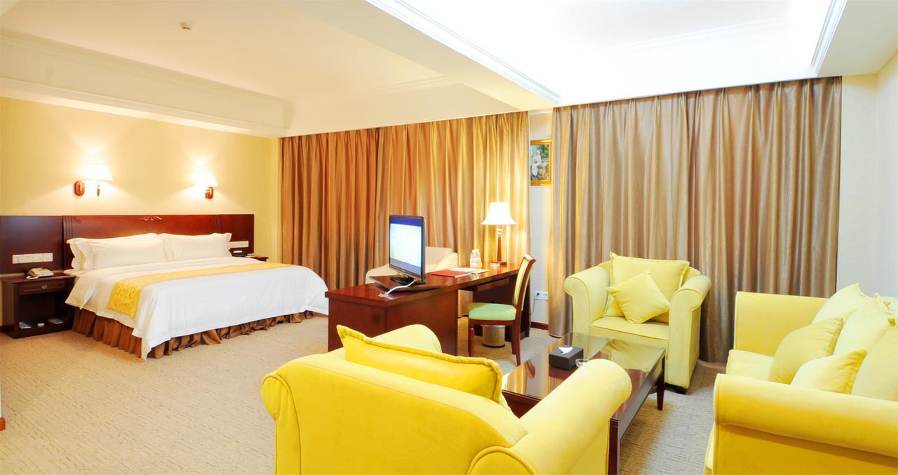 Vienna Hotel Guangzhou Airport Exterior photo